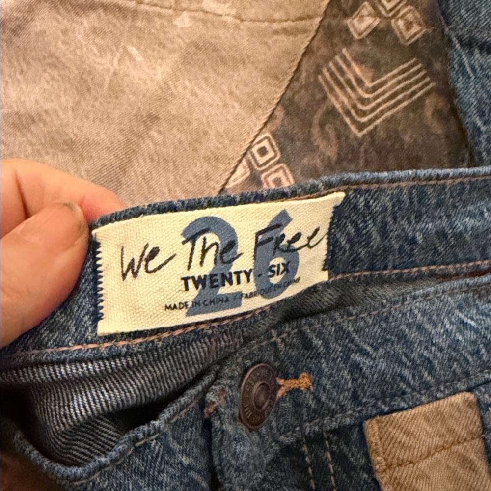 FREE PEOPLE SERENA FLARE LOW RISE JEANS - Picture 3 of 4
